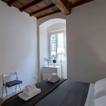Alighieri's Suite-hosted By Sweetstay Lägenhet *