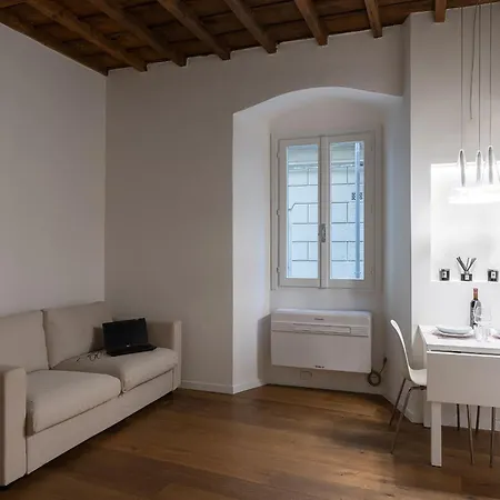Alighieri's Suite-hosted By Sweetstay Lägenhet Florens
